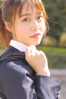 偷拍55位美女撒尿BBB毛洗澡